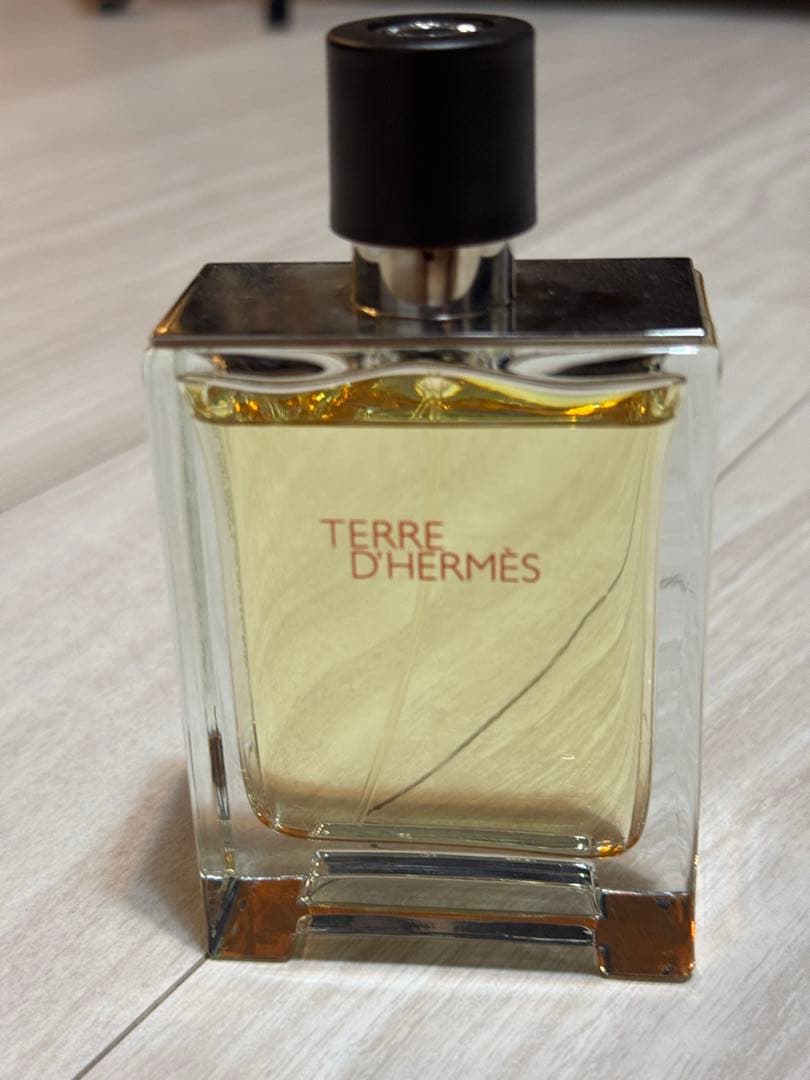 TERRE D'HERMÈS 香水　100ML HERMES（エルメス） HERMES TERRE D'HERMES テール ドゥ オードトワレ