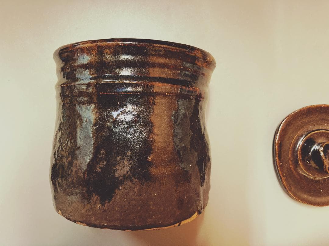 値下げ】 奥磯太覚 鉄釉 美濃焼 水差 替蓋付 【真作