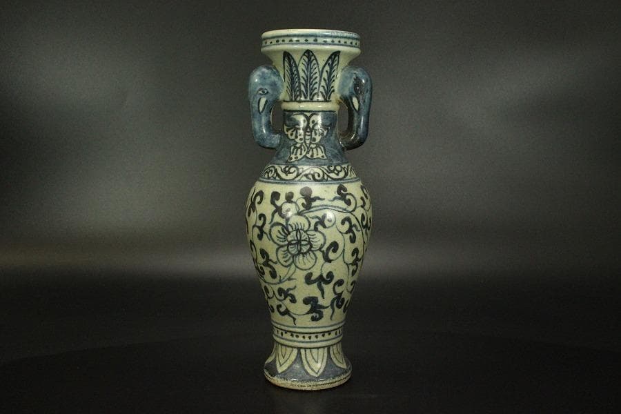 中国美術 青花 纏枝蓮花紋 双耳瓶 高29.5cm(LC136) - メルカリ