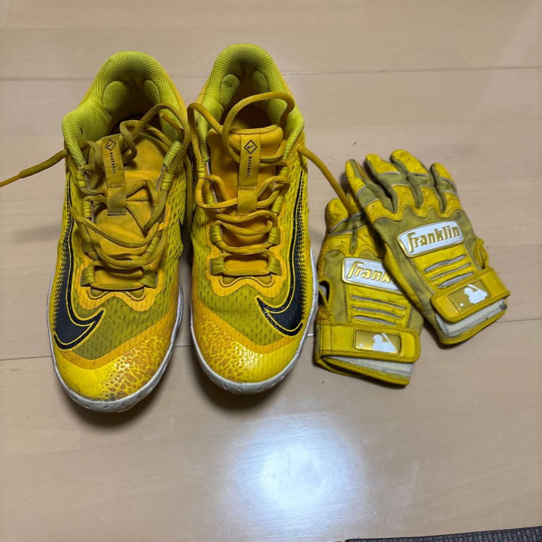 Nike 野球 イエロー スパイク 海外限定モデル - メルカリ