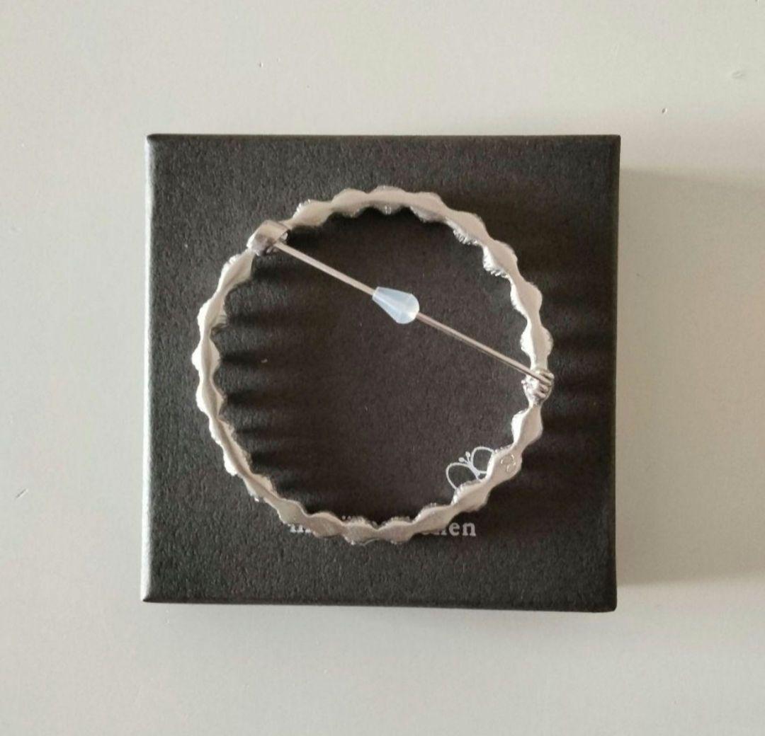 新品☆ミナペルホネン タンバリン ブローチ silver - メルカリ