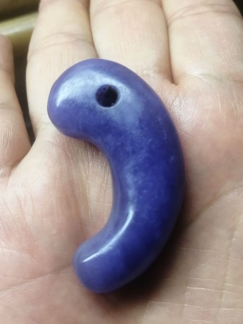 ★【ジャッキー】古墳期　『糸魚川紫翡翠勾玉』5.20cm。超琅玕翡翠。宝石