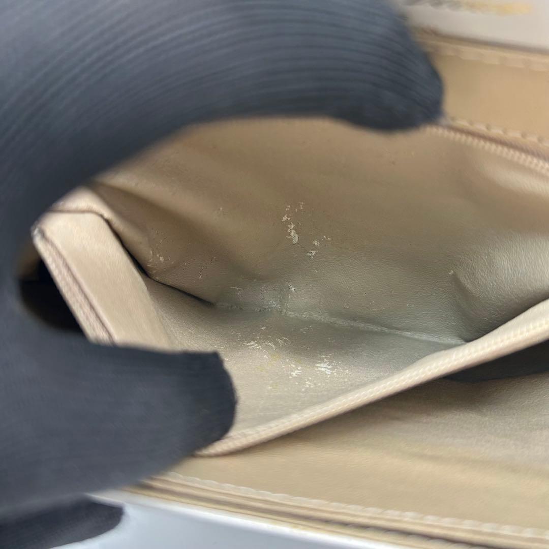 激レア品】 ロジェヴィヴィエ ワンショルダーバッグ レザー 白 ロゴ