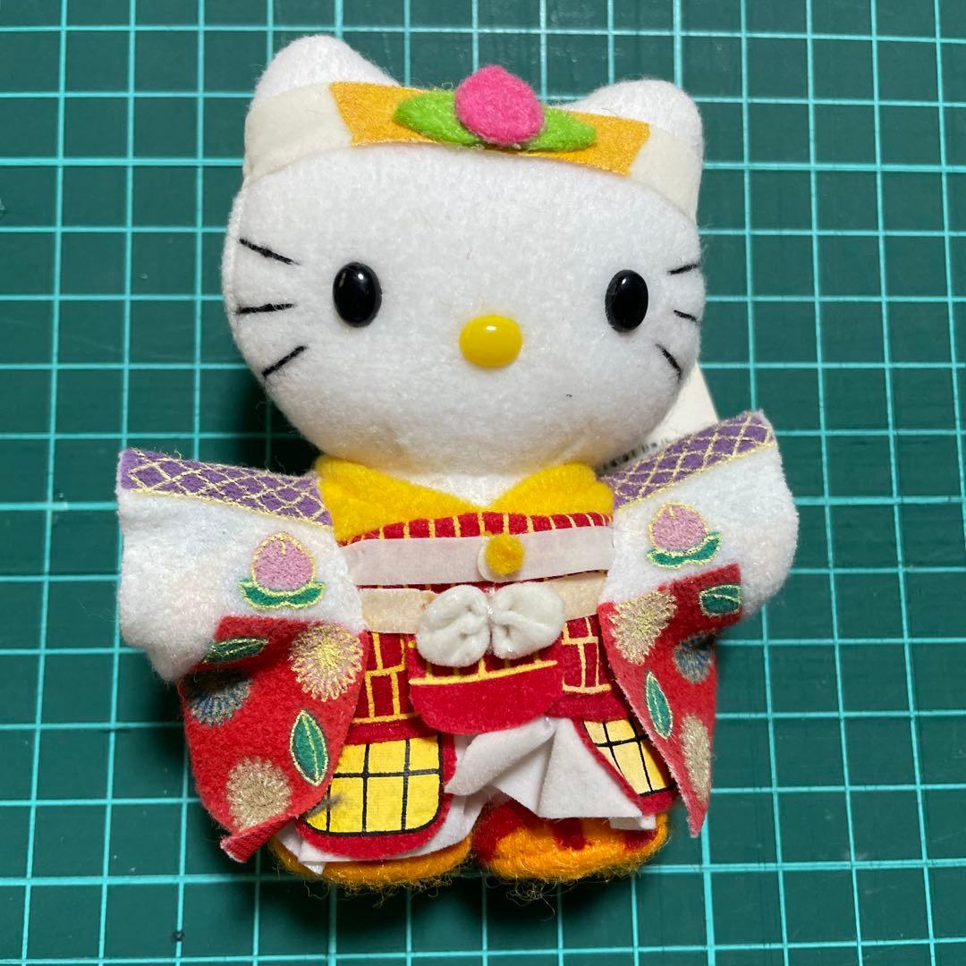 ハローキティ　ご当地キティ　岡山限定　桃太郎キティ Yahoo!オークション - 岡山限定 ハローキティ x 桃太郎 ご当地 ぬいぐ