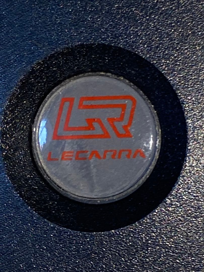 レカラ LECARRA ステアリング ホーンボタン ・当時物希少 旧ロゴ 未