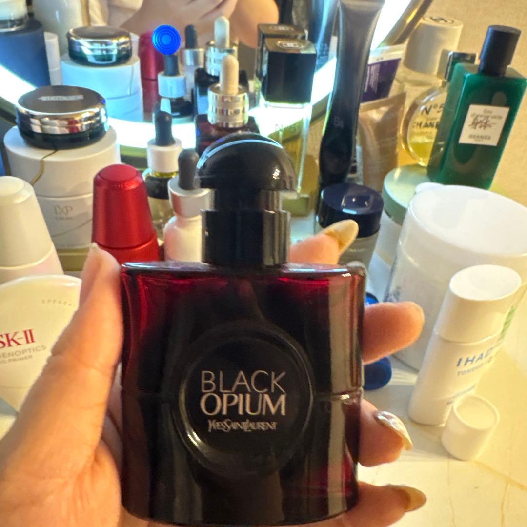 Yves Saint Laurent BLACK OPIUM 香水 ブラック OP オーデパルファム オーバーレッド|香水|イヴ・サン
