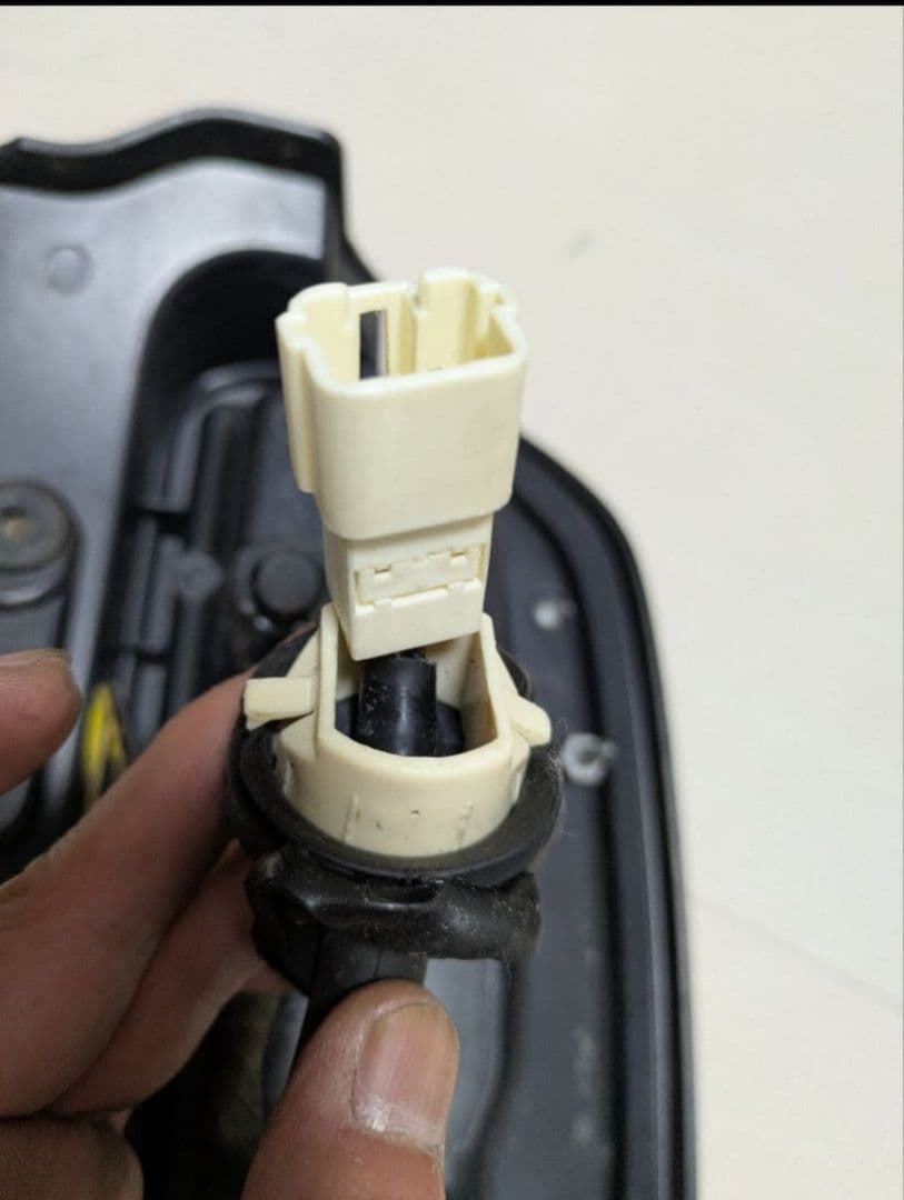 上野邦彦　JUNYAN スモークテールレンズ　ブラックホール