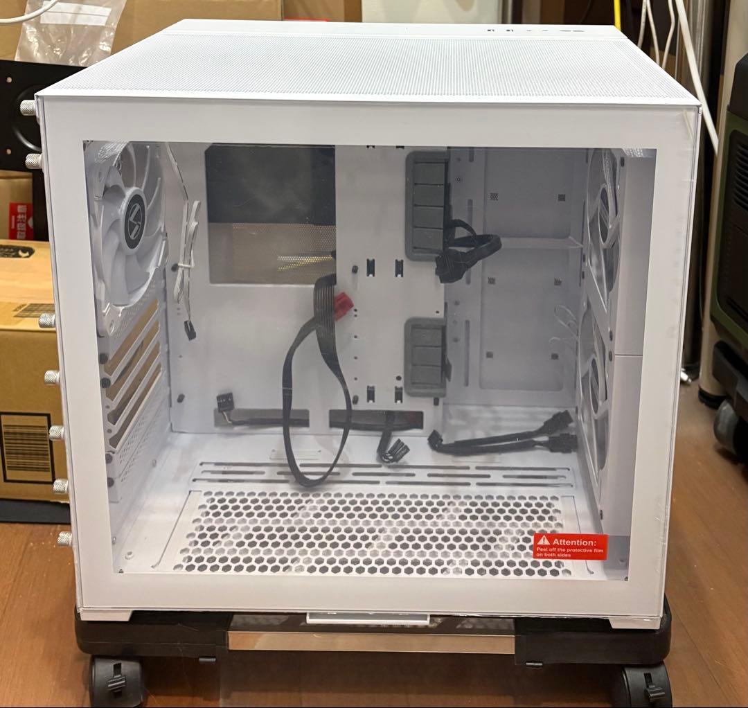 ★土日放出値引き　リアンリ3面メッシュ 011AIR MINI ATX電源搭載可 Amazon | LIANLI 3面メッシュパネル 3.5インチHDD4基搭載可能 E-ATX