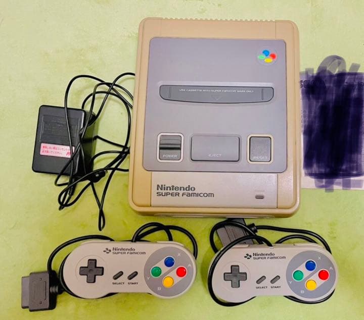 スーパーファミコン本体 とソフト Nintendo SHVC-001 s-l400.jpg
