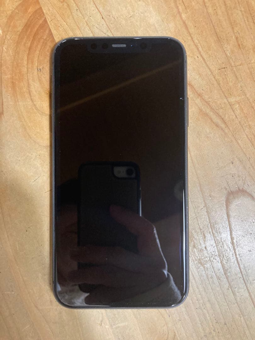 Apple iPhone 11 ブラック 本体