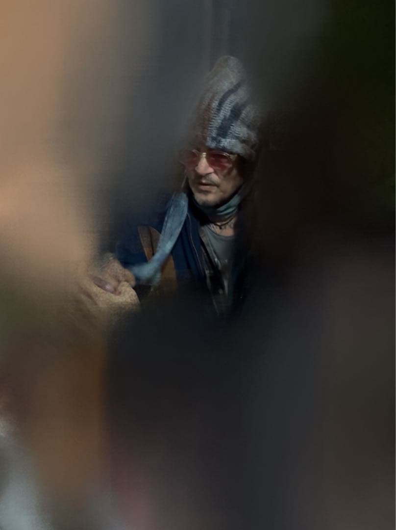 東京コミコン2025 ジョニーデップ 直筆サイン写真 証拠有り - メルカリ