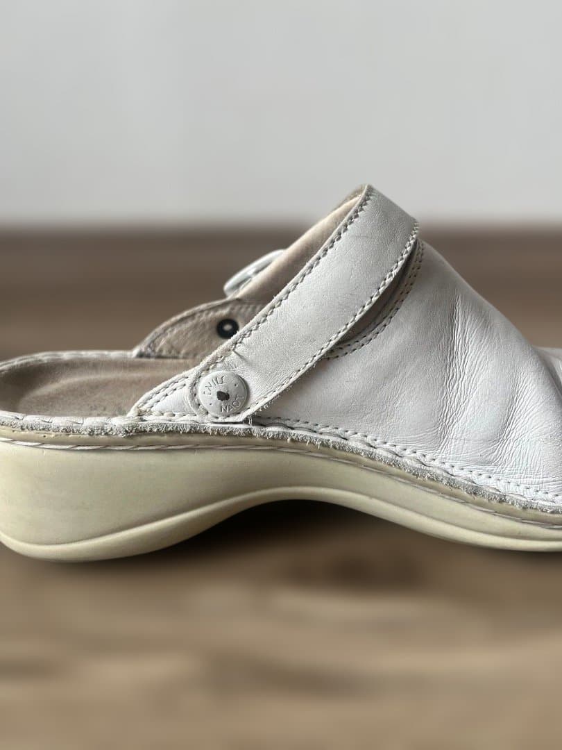 hAさま　専用：NAOT 37（23.5cm〜）ホワイトレザー