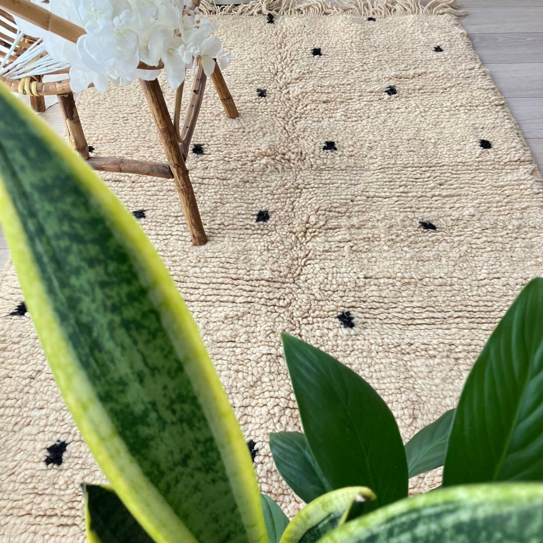 ドット90×142 オフホワイト ブラック モロッコラグ トルコヴィンテージ