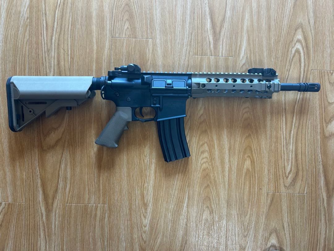 電動エアガン ブラック/グレー　SR-16-5.56mm ナイツM4 SR-16 東京マルイ 電動ガン エアガンレビュー