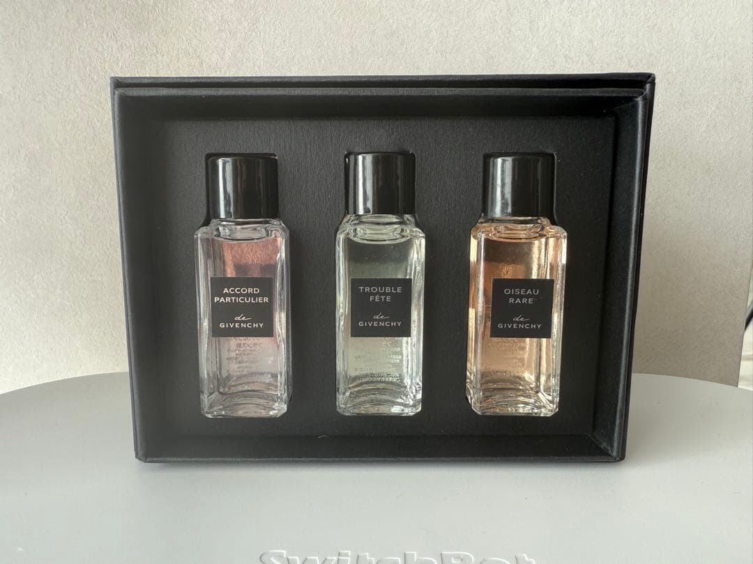 Givenchy LA COLLECTION PARTICULIÈRE LA COLLECTION PARTICULIERE PREMIUM MINIATURE SET | Givenchy Beauty