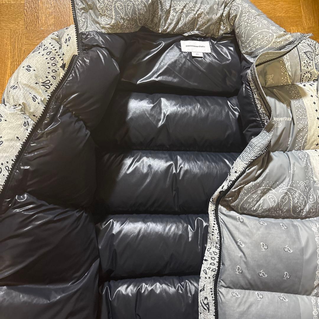 thisisneverthat バンダナ柄ダウンジャケット - メルカリ