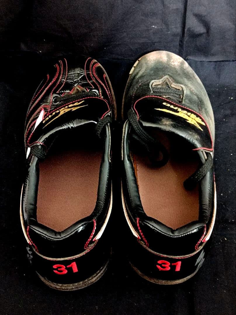 渡辺俊介 直筆サイン入り 実使用 スパイク ロッテ 支給品 - メルカリ