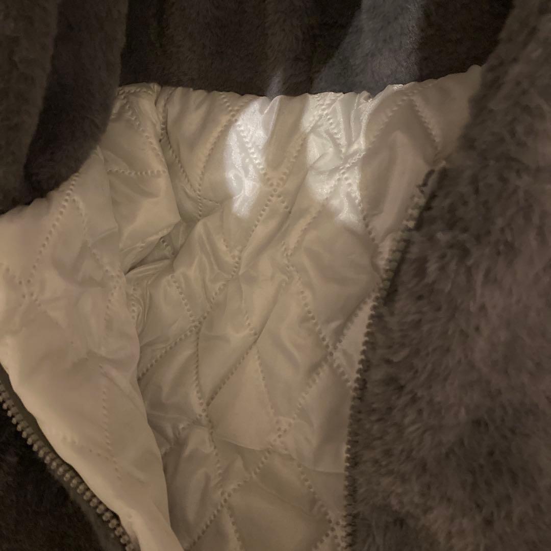 CHANELもこもこパーカーアウターグレー ノベルティ - メルカリ