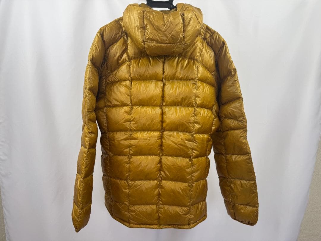 タグ付き 希少ゴールドカラー》モンベル スペリオダウンパーカ ドロー