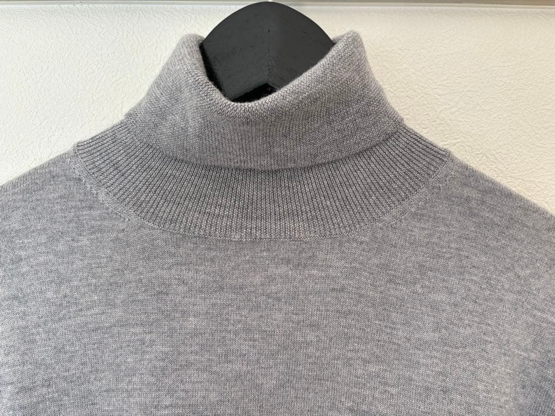 48 クルチアーニ CRUCIANIタートルネック ニット ライトグレー - メルカリ