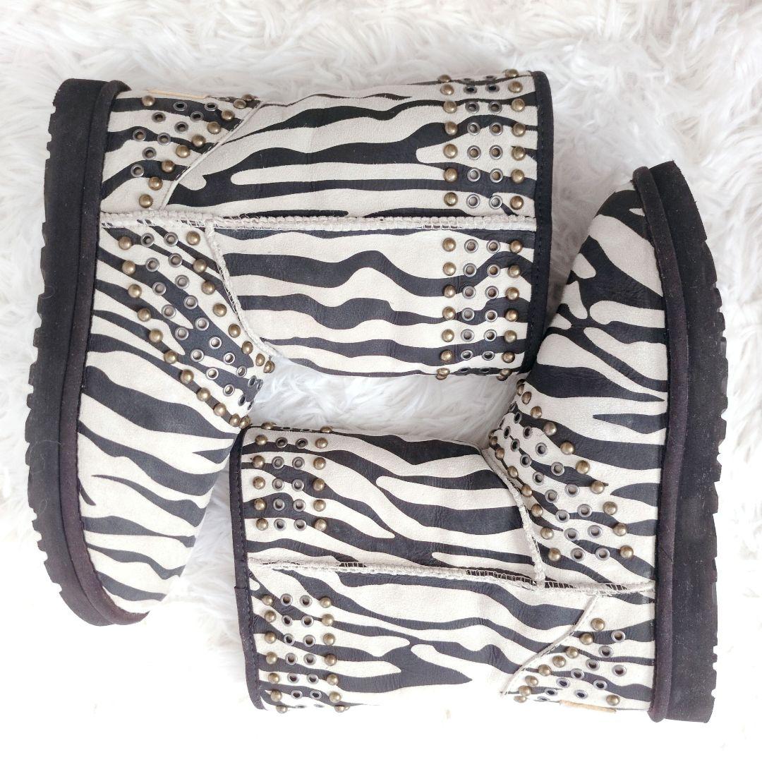 希少✨UGG & JIMMY CHOO ゼブラ柄 ムートンブーツ スタッズ - メルカリ