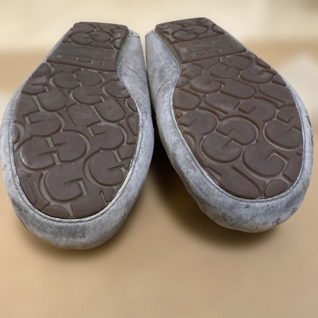 週末セール〜2/23まで】 UGG グレー リボン付きモカシン 24cm - メルカリ