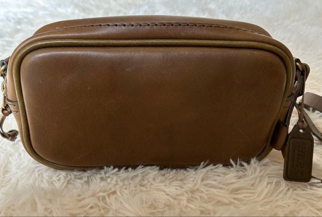 【レア美品】HERZヘルツ　CP 35 ふっくらショルダー グリーンベージュ レア美品】HERZヘルツ CP 35 ふっくらショルダー グリーンベージュ