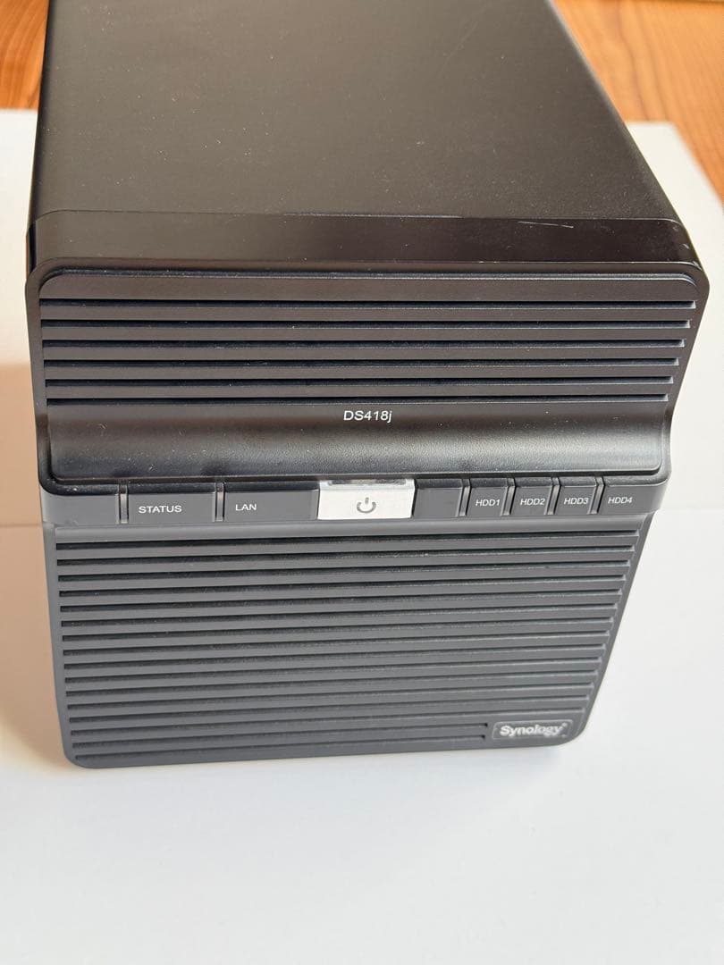 Synology DS418j NAS 4ベイ f-DS418j_right-45-add_copy.jpeg