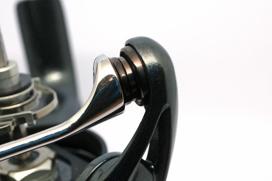 u*7様 ルビアス ST SF 2000SS-H LUVIAS ダイワ純正ベアリ - メルカリ