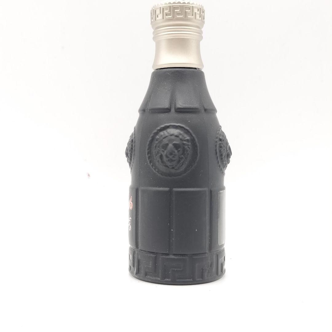 □ヴェルサーチ ブラックジーンズ オードトワレ 75ml - メルカリ