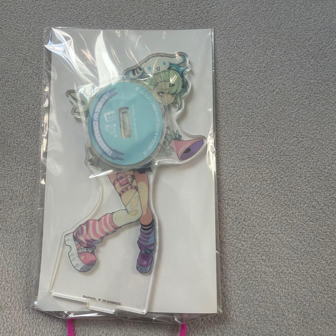 GIGO限定 千夏×シナモロール ゼンレスゾーンゼロ アクリルスタンド