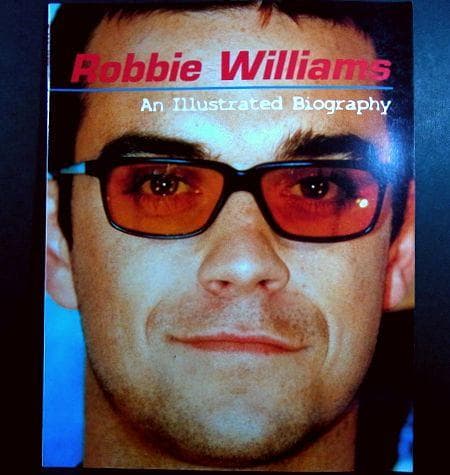ロビー・ウィリアムズの海外書籍(英語)Robbie Williams写真集 83310-ogp-20250722174615.jpg