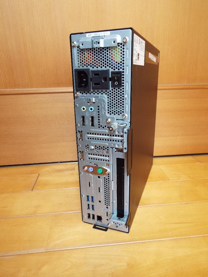 CELSIUS J5010 i3-10105 32G SSD512G+HDD1 - メルカリ