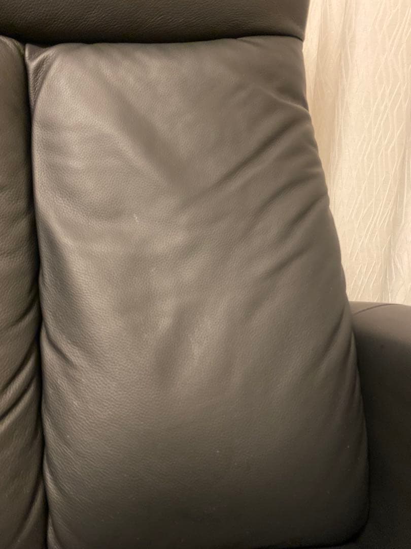 10月31日までお値引き中❗️電動リクライニングチェア(コンフェ革 BK