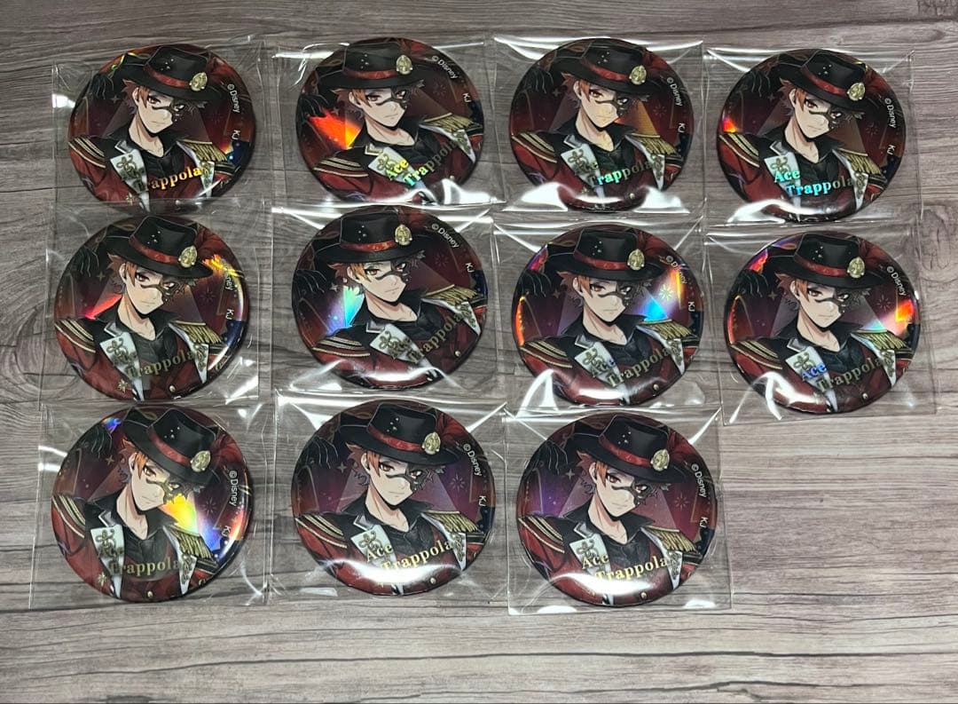 ツイステ オーロラメタル缶バッジ エース・トラッポラ プレイフル