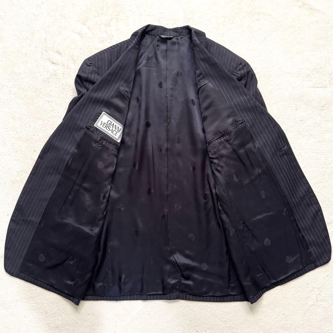極美品 ジャンニヴェルサーチ スーツ メデューサ ストライプ ネイビー