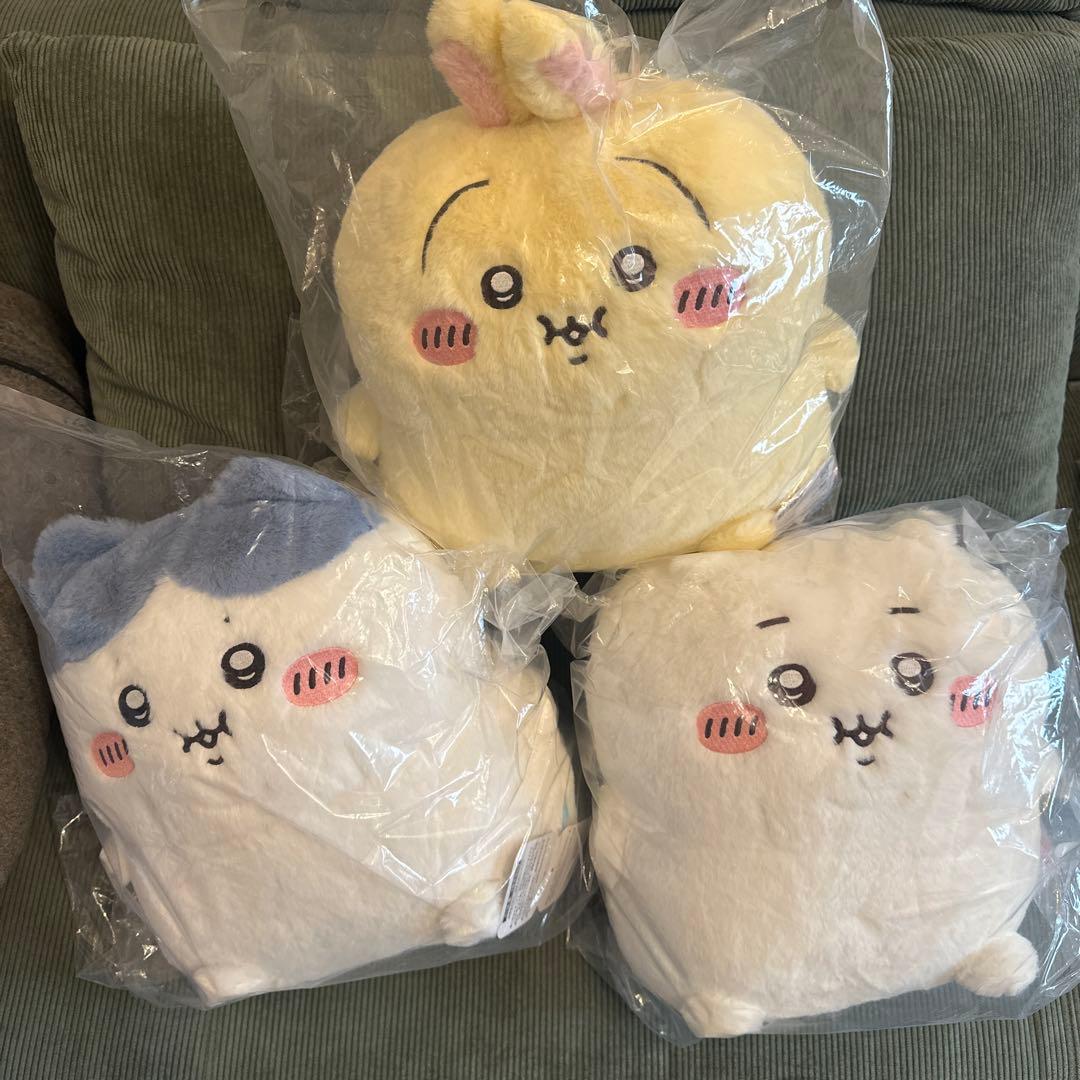 ちいかわ 重めぼっちゃり抱っこ ぬいぐるみ 3点セット - メルカリ