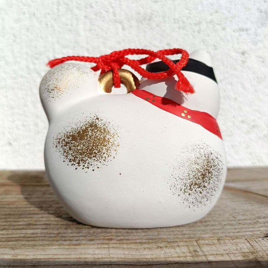 戌(いぬ) 土鈴】干支 縁起物 戌年 陶器製 飾りもの - メルカリ