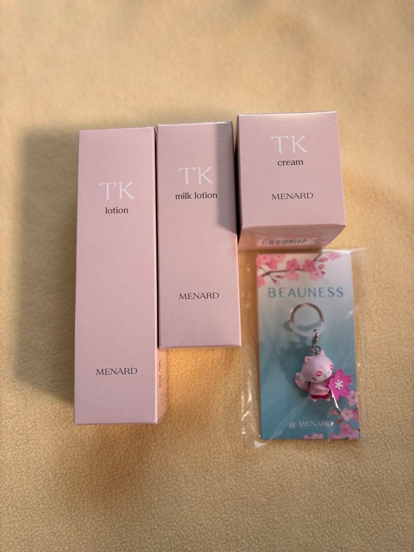 メナードおまけ付き新TK ローション・ミルクローション、クリーム imgrc0149262023.jpg