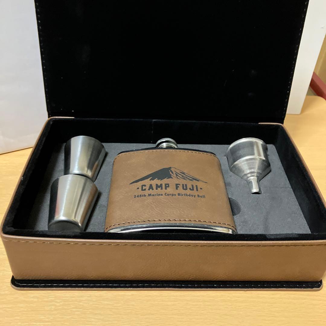 アメリカ海兵隊 創立記念周年式典 冊子 ケース付 アルコール用フラスコ