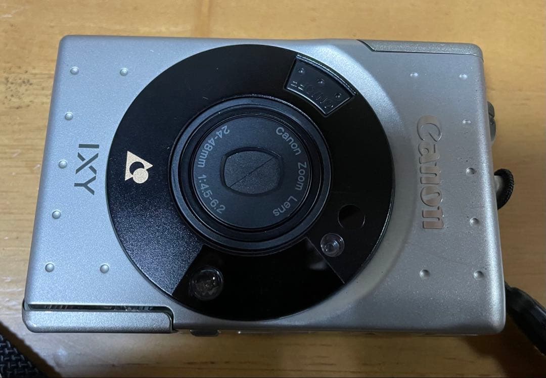 【名機】Canon IXY 初代 APSフィルムカメラ ステンレスボディ レトロ 名機】Canon IXY 初代 APSフィルムカメラ ステンレスボディ レトロ 名
