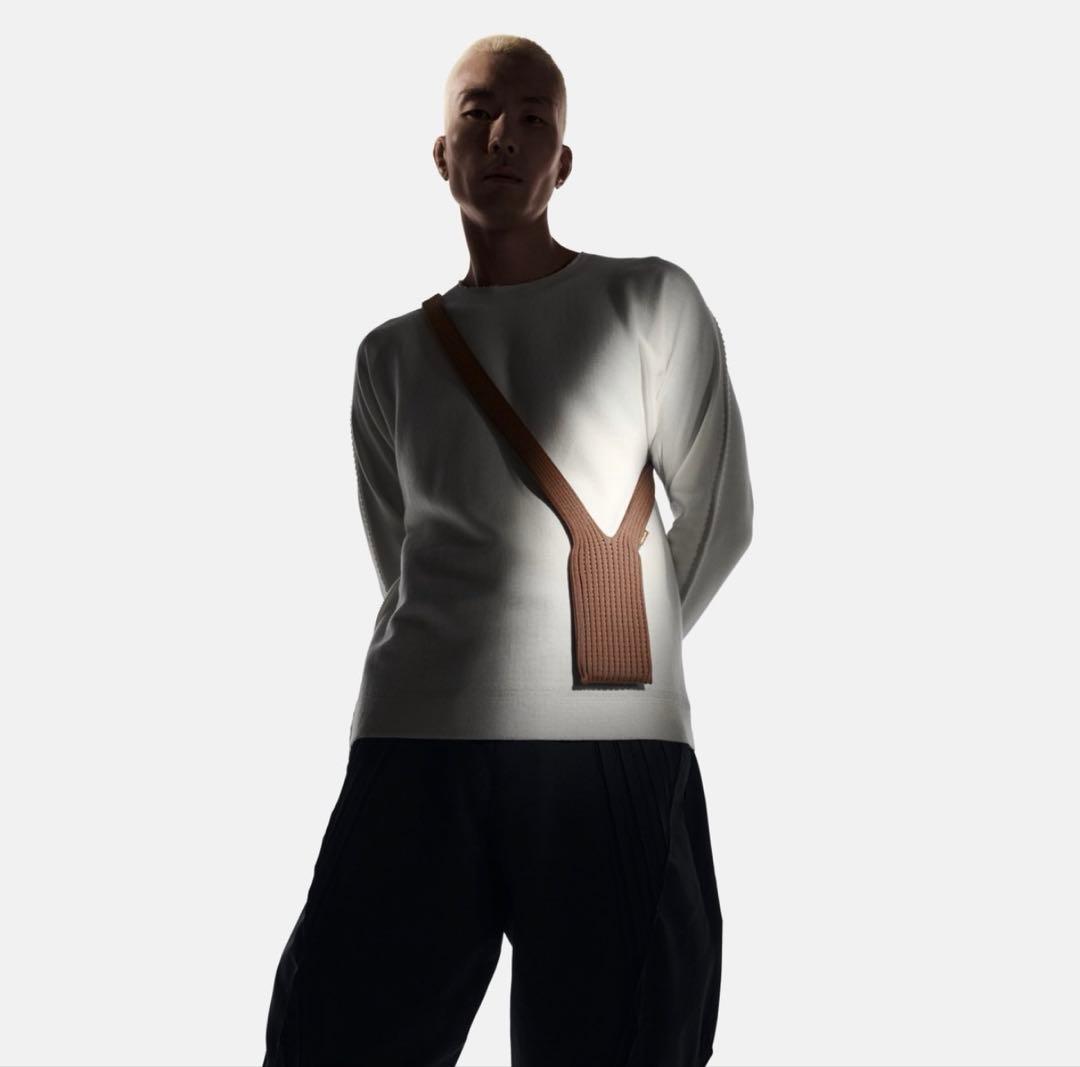 iPhone Pocket by ISSEY MIYAKE - ロング-シナモン