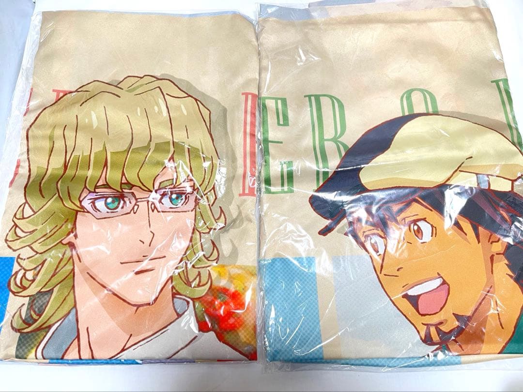 TIGER&BUNNY タイバニ　パルコ　等身大ポスター　虎徹　バーナビー img_197443_1.jpg