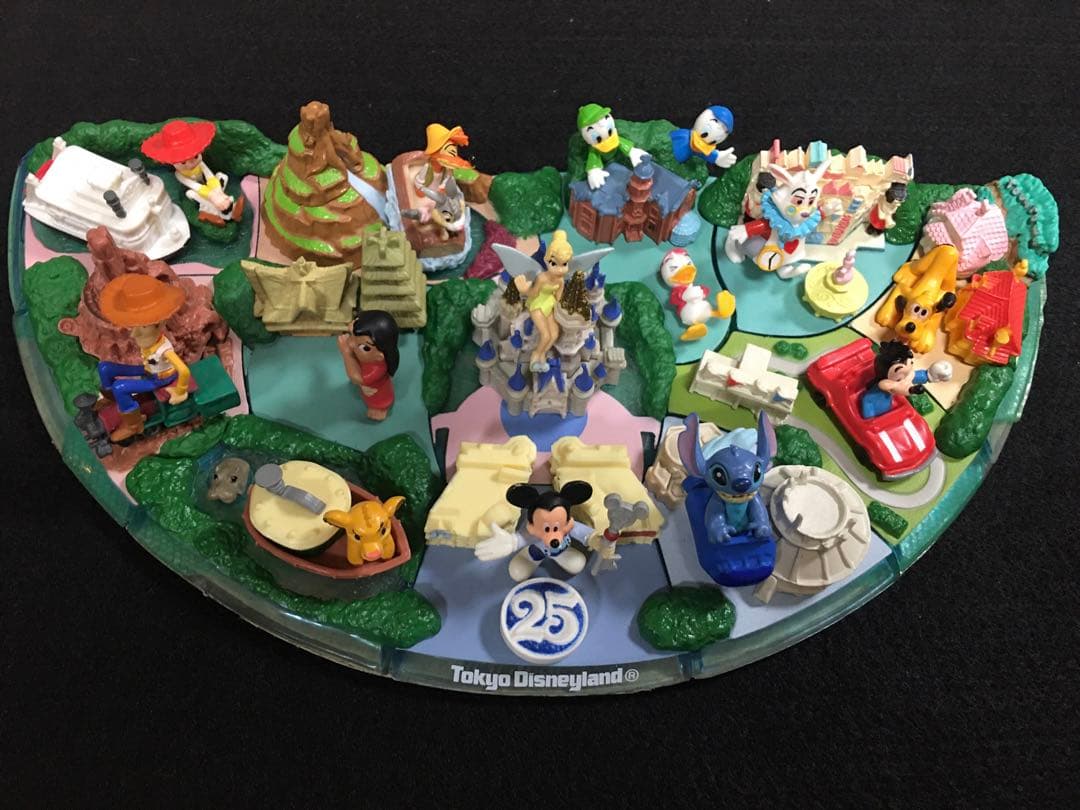 ローソン限定 東京ディズニーランド ジオラマフィギュア 12種