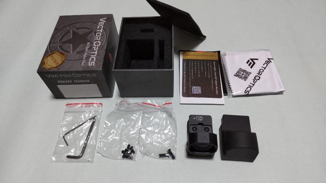 ベクターオプティクス ドットサイト Frenzy 1x20x28 SCRD-35 Amazon.co.jp: ベクターオプティクス ドットサイト Frenzy 1x20x28