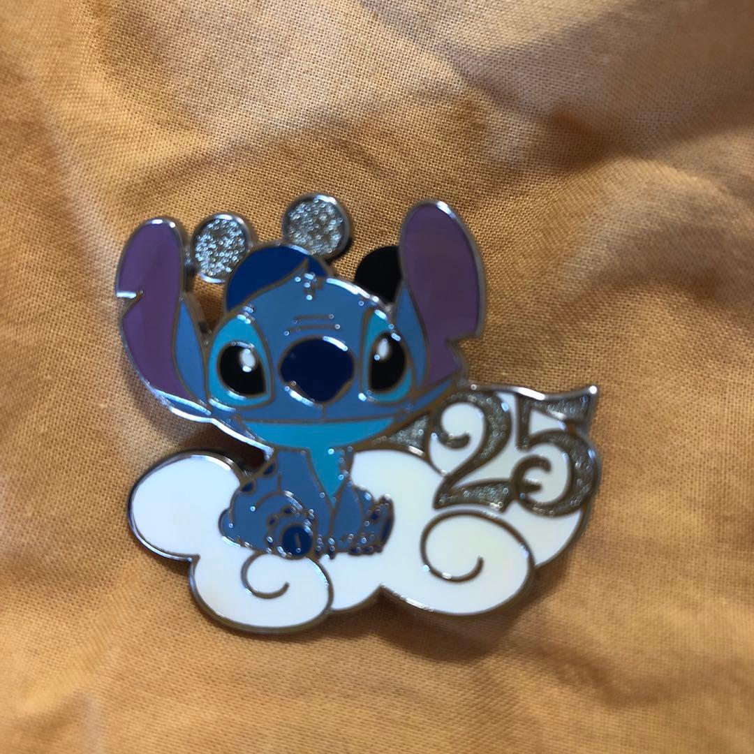 スティッチ ピンバッジ 東京ディズニーリゾート 25周年 - メルカリ