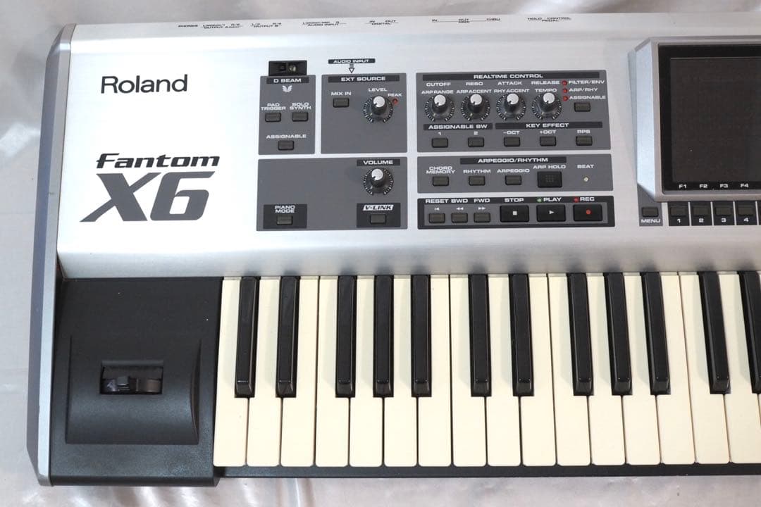 Roland Fantom-X6 シンセサイザー 動作確認済み ※液晶難あり - メルカリ