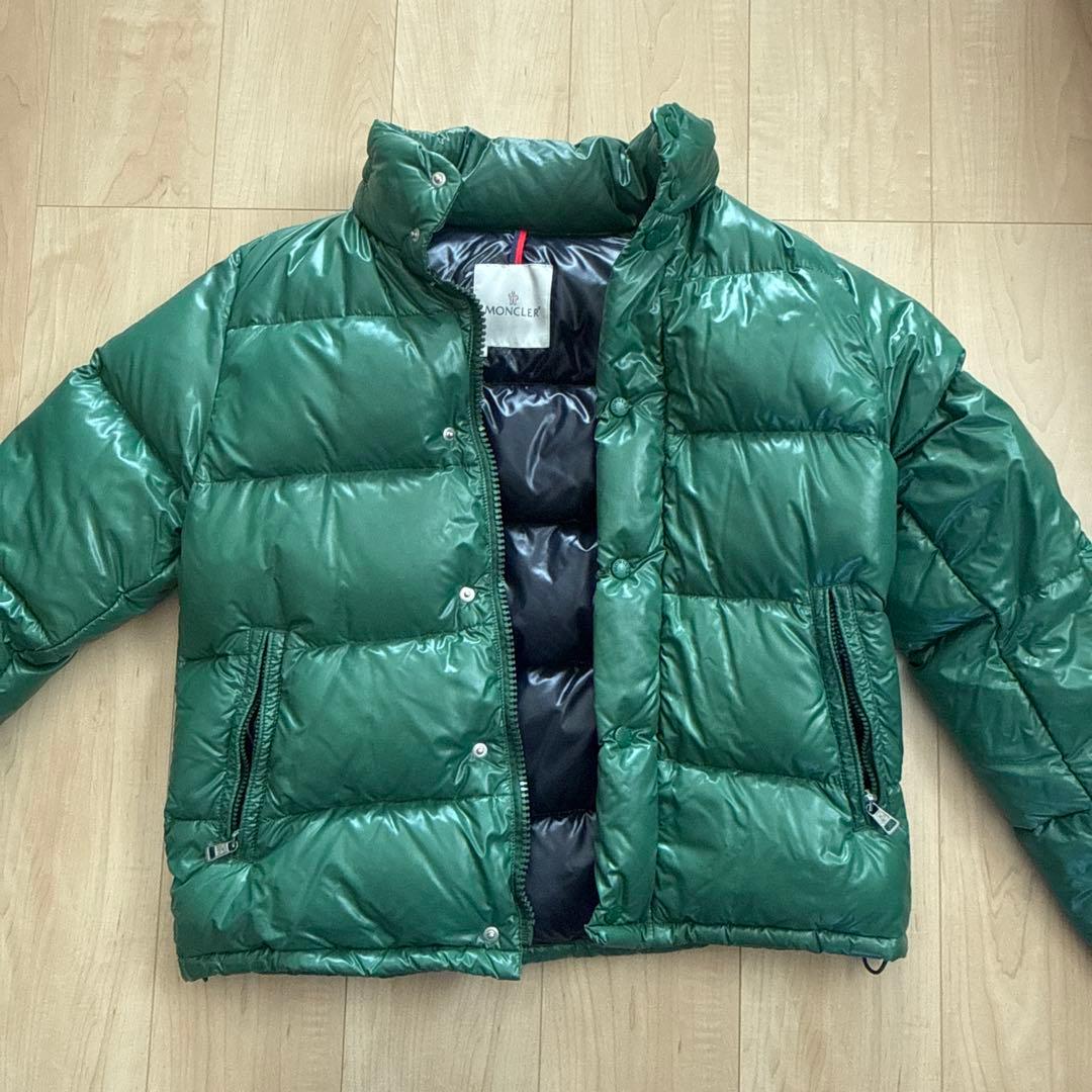 MONCLER グリーン EverestダウンジャケットMサイズ1 - メルカリ