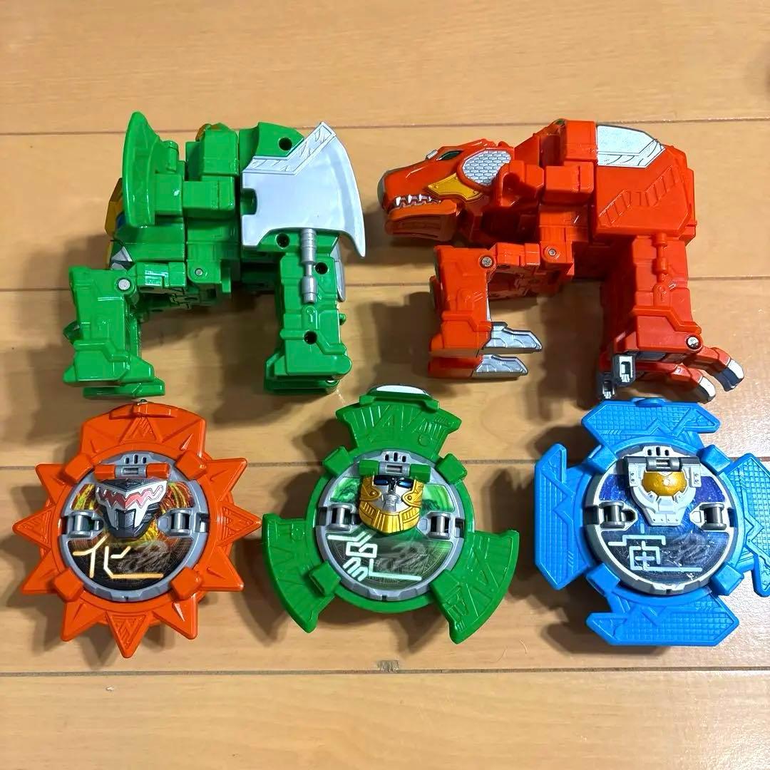 手裏剣戦隊ニンニンジャー オトモ忍 まとめ売り - メルカリ