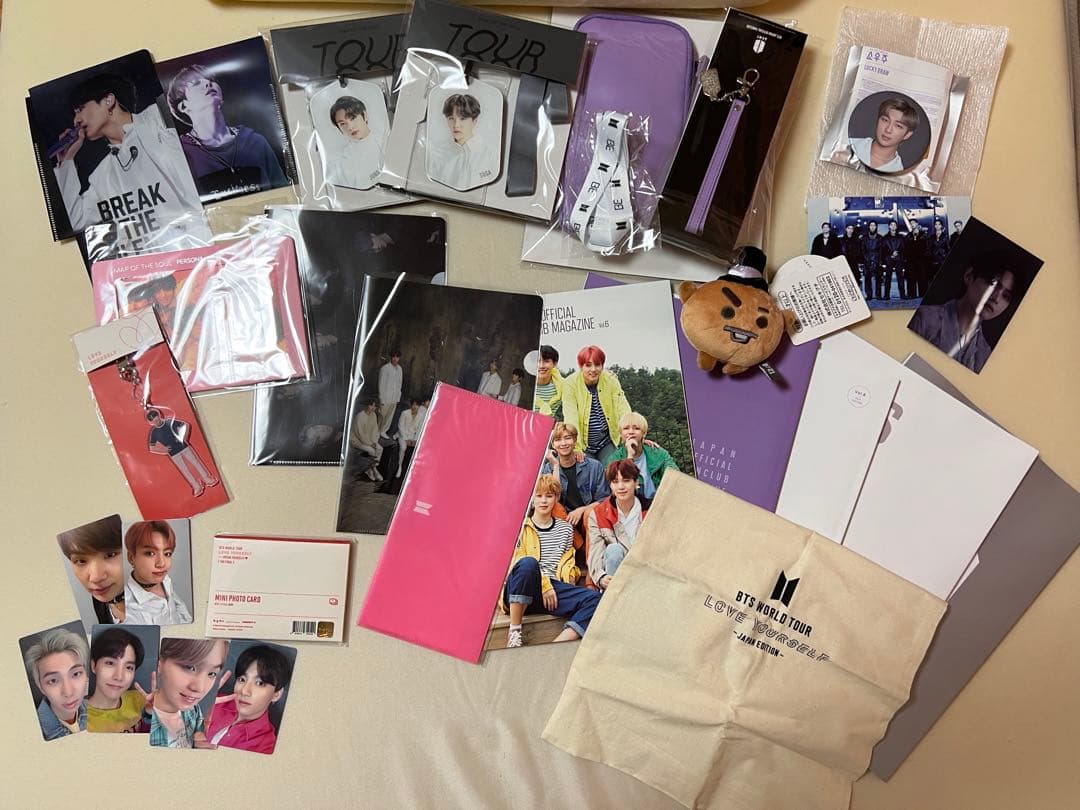 BTS 防弾少年団　バンタン　公式グッズ 楽天市場】[おまけ付き] BTS 公式グッズ BT21 [PHOTO HOLDER SWEETIE